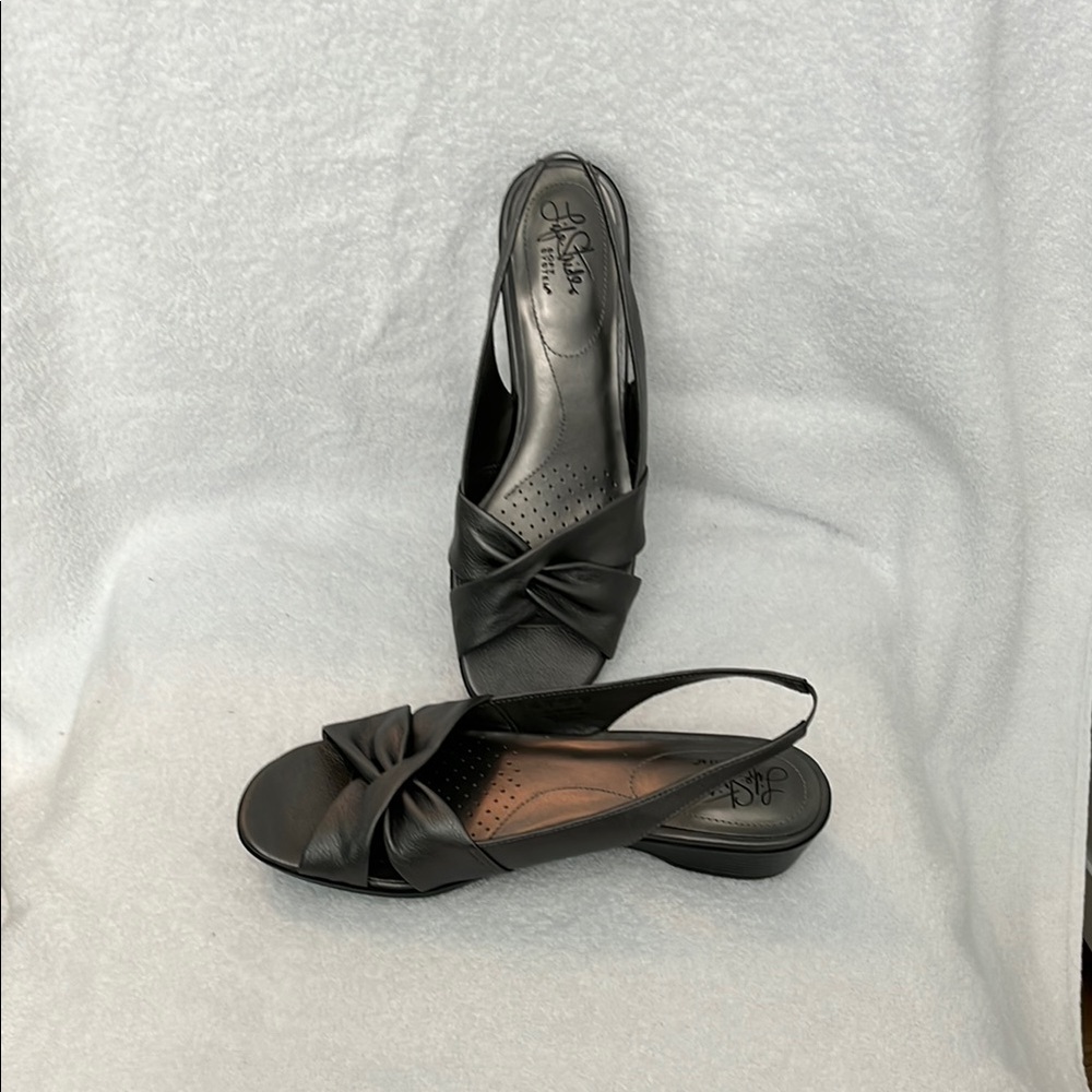 Life Stride Pewter Color Slingback Sandals NWOT Size 10 Narrow